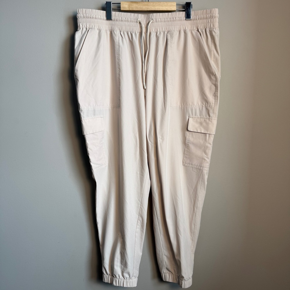 Old Navy Stretch Tech Cargo Jogger‎ Style Pants Women's XL Cream Dry Quick